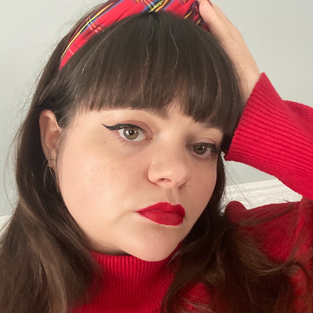 Artist ✨ love vintage and unique looks 🌸